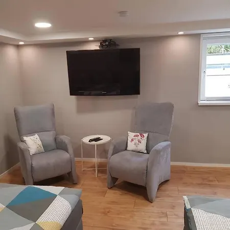 Bela, Naehe Nuerburgring * Luxem