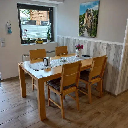 Apartament Bela, Naehe Nuerburgring Luxem