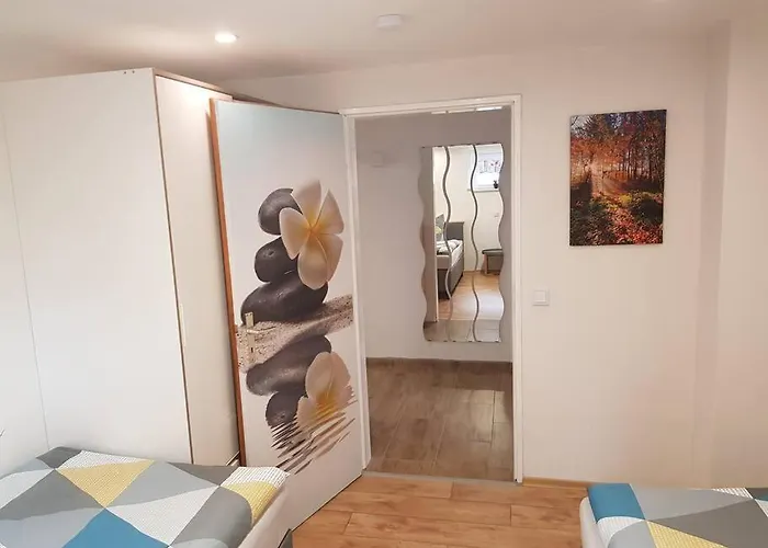 Bela, Naehe Nuerburgring * Luxem