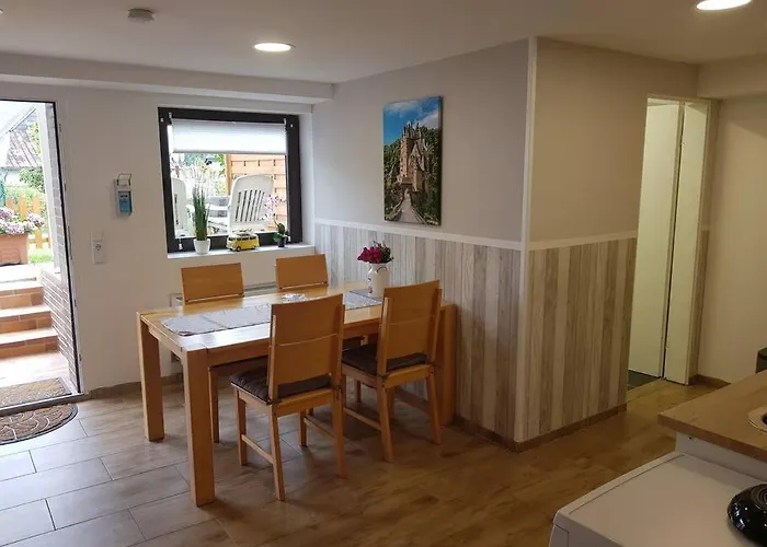 Bela, Naehe Nuerburgring דירה