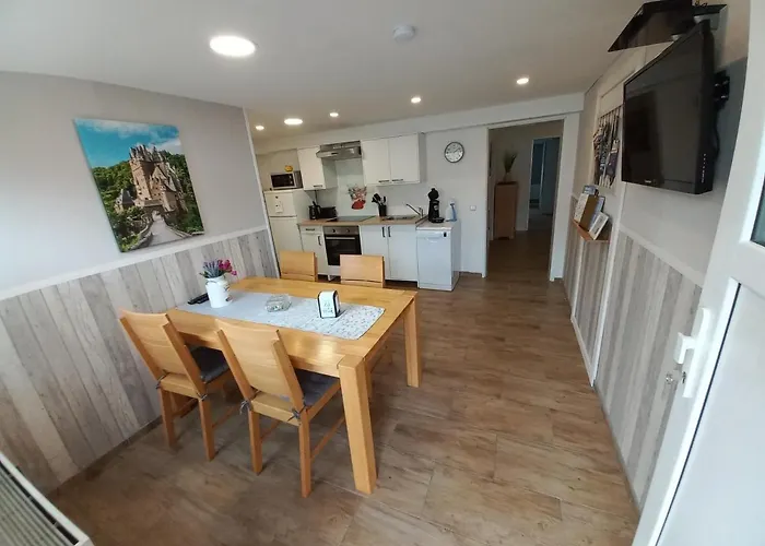 Bela, Naehe Nuerburgring * Luxem